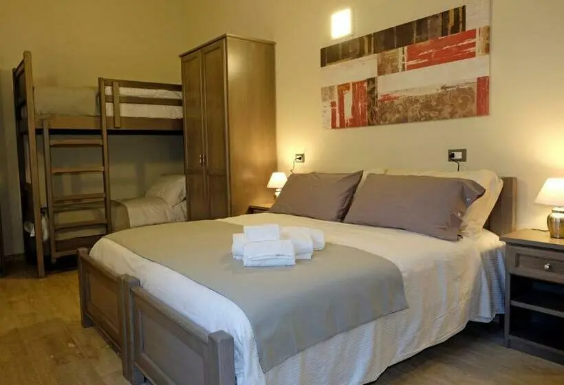 اتاق استاندارد چهار تخته, Eos Room And Breakfast