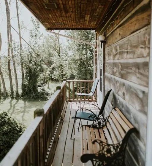バルコニー付スイート, Bye The Bay Bed And Breakfast