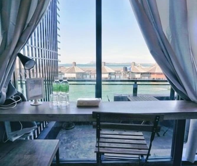 חדר סטנדרט נוף לים, Cube Bed Station   Hostel