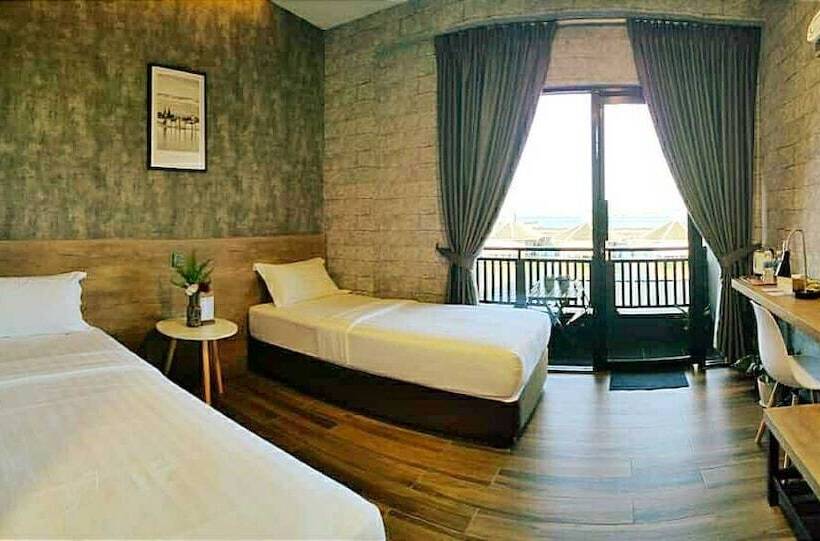 חדר סטנדרט נוף לים, Cube Bed Station   Hostel