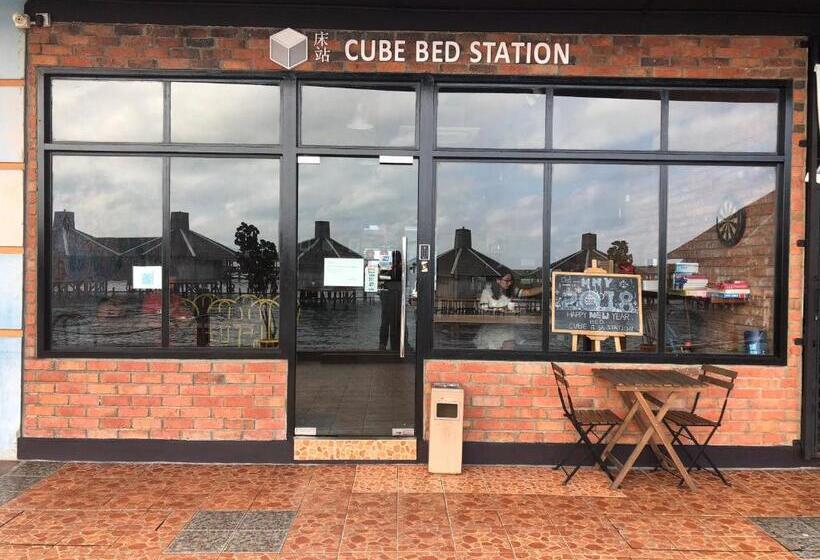 חדר סטנדרט נוף לים, Cube Bed Station   Hostel