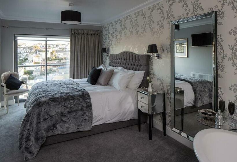 غرفة ديلوكس مطلّة علي البحر, Driftwood B&b