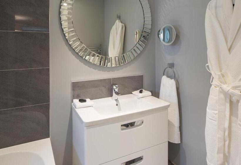 غرفة ديلوكس مطلّة علي البحر مزوَّدة بشُرفة, Driftwood B&b