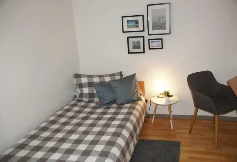 اتاق اکونومی یک تخته, Jägerhof