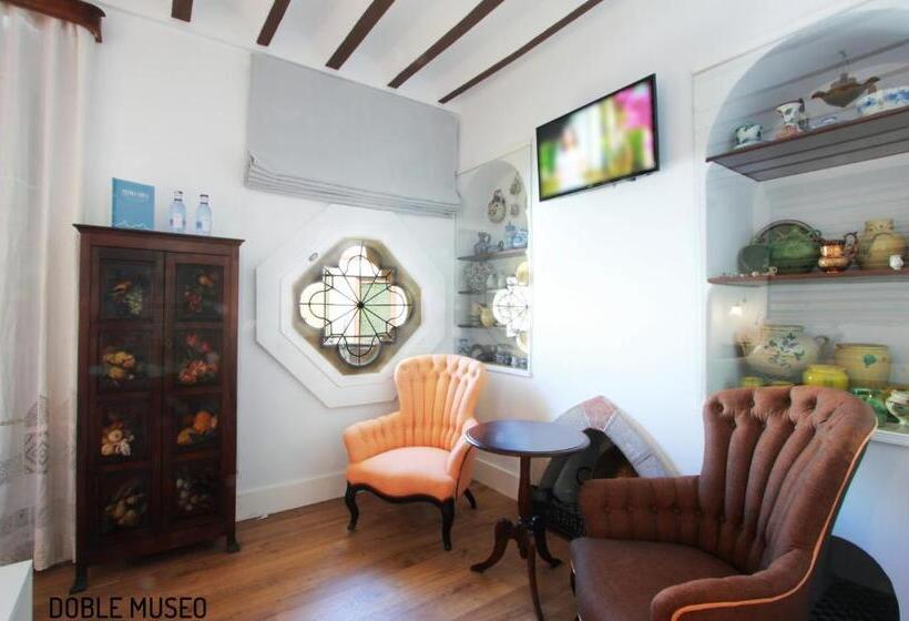 デラックスルーム, Patria Chica