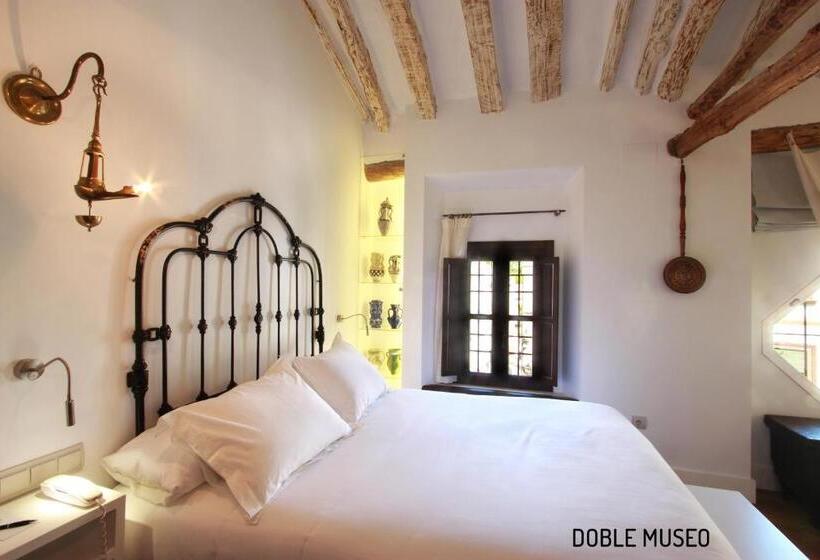 デラックスルーム, Patria Chica