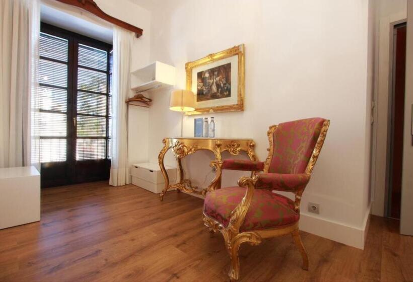 スイート, Patria Chica