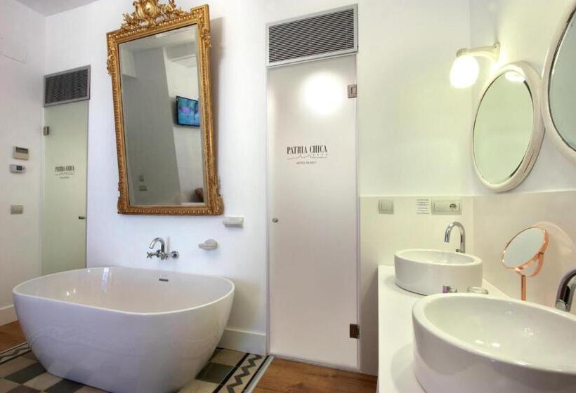 スイート, Patria Chica