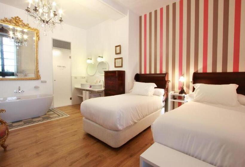 スイート, Patria Chica