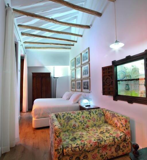 スイート, Patria Chica