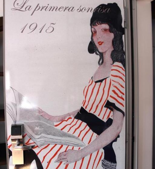 スーペリアールーム, Patria Chica