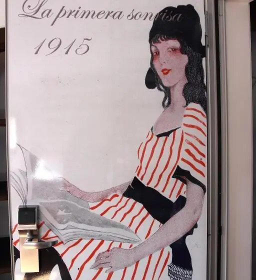 スーペリアールーム, Patria Chica