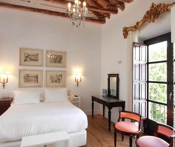 スタンダードルーム, Patria Chica