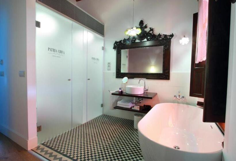 スイート, Patria Chica