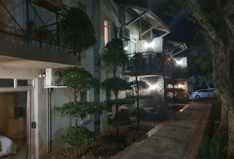 חדר אקונומי, Villa Paradiso