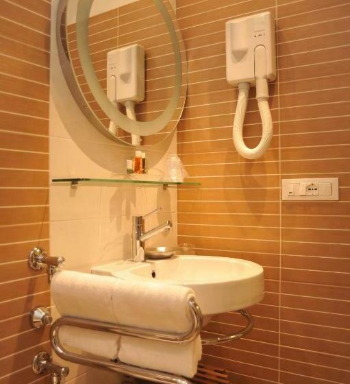 Superior Room, 3c B&b