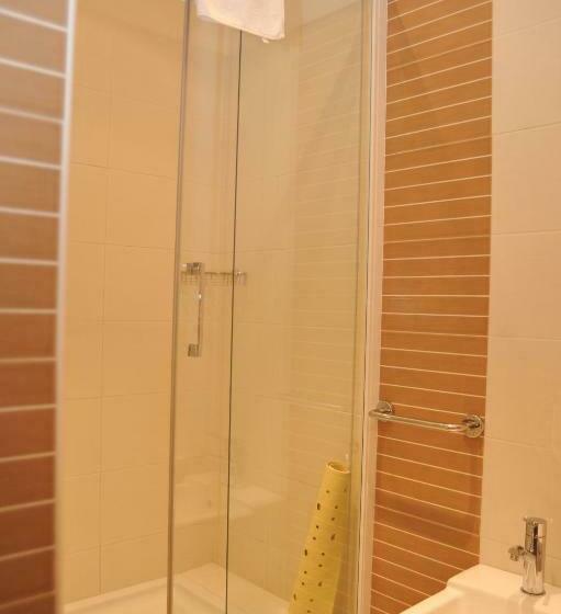 Superior Room, 3c B&b