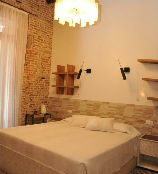 Superior Room, 3c B&b