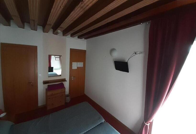 اتاق لوکس, Foresteria Valdese Venezia