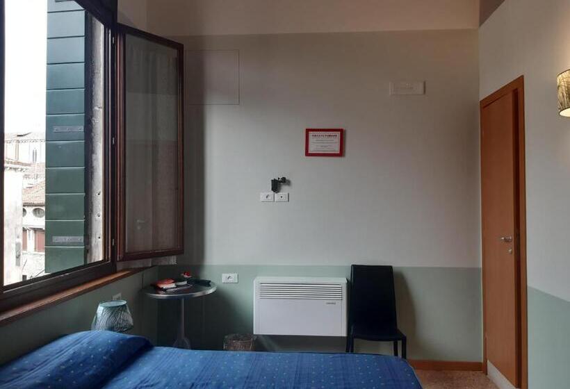 اتاق لوکس, Foresteria Valdese Venezia