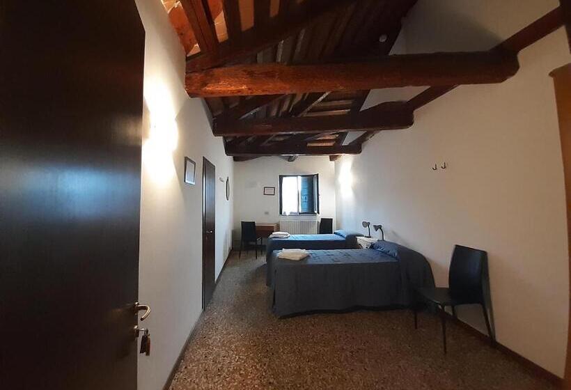 اتاق استاندارد با سرویس بهداشتی مشترک, Foresteria Valdese Venezia