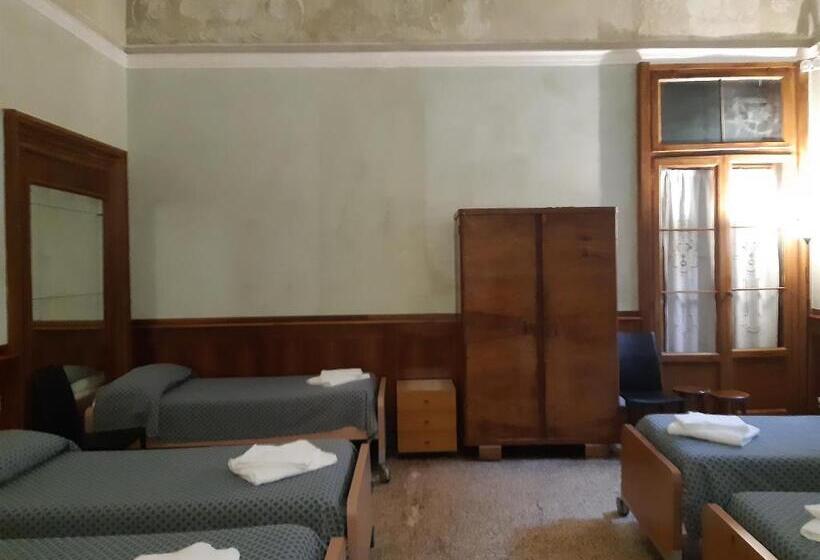 اتاق خانوادگی, Foresteria Valdese Venezia