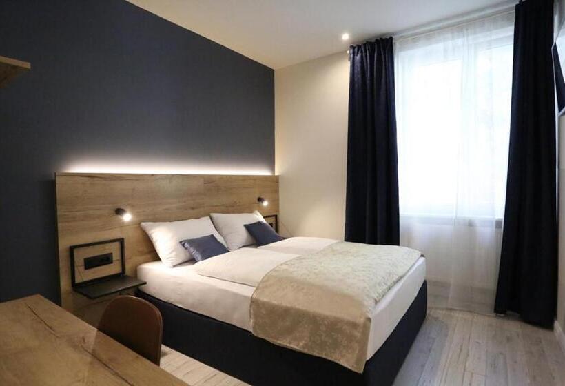 اتاق استاندارد, Casablanca Boutique Bed&breakfast