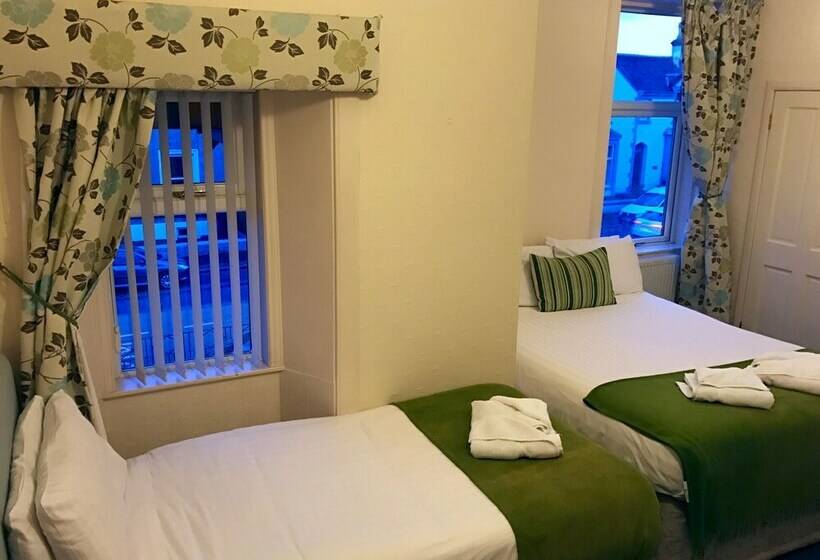 חדר משפחתי, Glenlossie Guest House