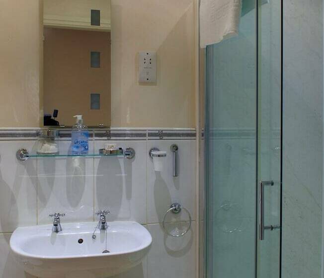 اتاق استاندارد یک نفره, Glenlossie Guest House