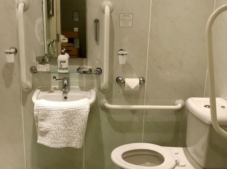 اتاق استاندارد برای معلولان, Glenlossie Guest House