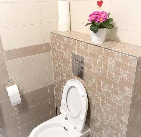 חדר סטנדרט לארבעה, Kap Café