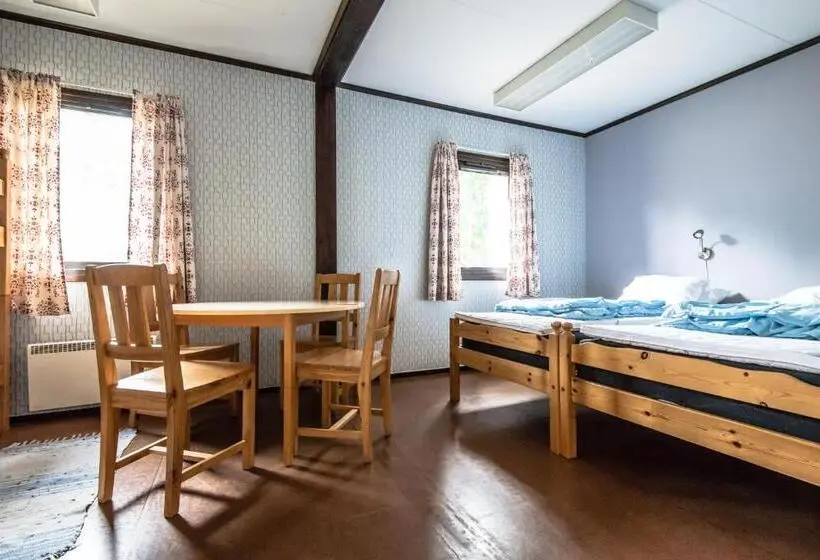 Standard Neljän Hengen Huone, Bromölla Camping O Vandrarhem