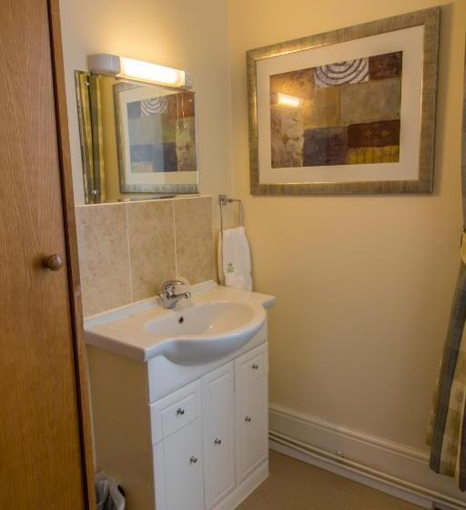 חדר סופריור יחיד, A Park View