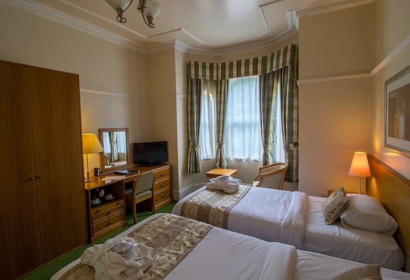 חדר אקזקיוטיב, A Park View