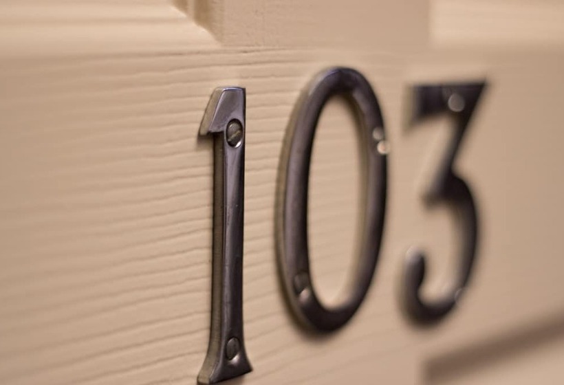 חדר סופריור יחיד, A Park View