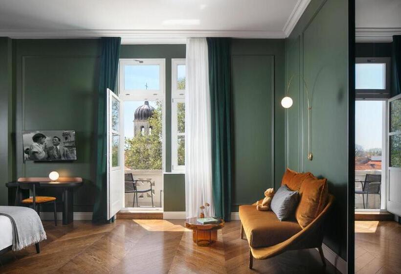 带阳台的豪华间, Almayer Art & Heritage Adults Only Hotel And Dépendance Rooms