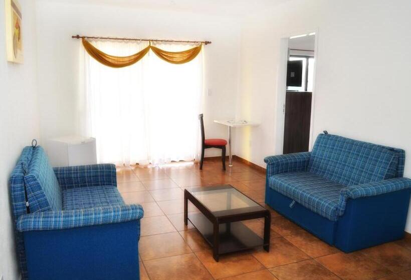 디럭스 트리플 룸, Arpini