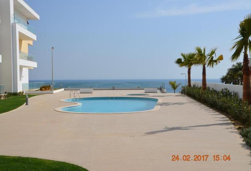 Quarto Deluxe, Porto De Mos Golf & Beach B&b Al 40312