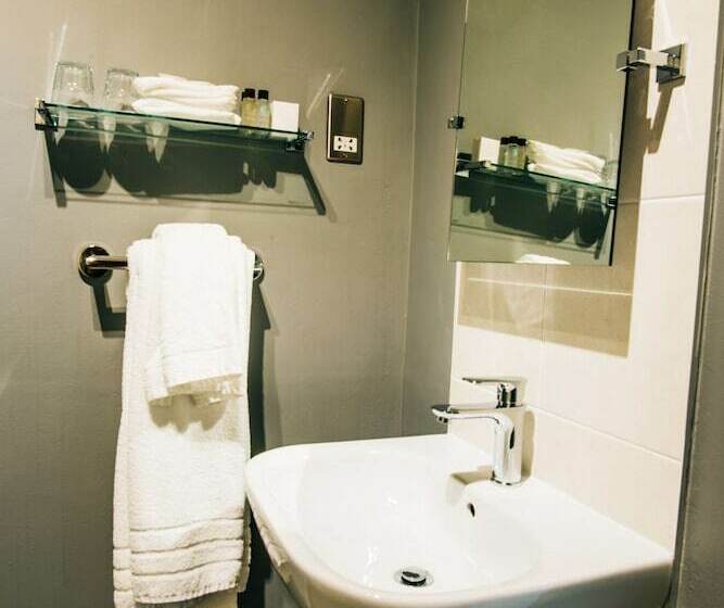 スタンダードルーム, Belmont House