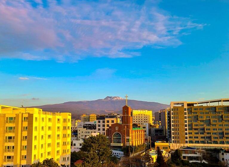 جناح جونيور مزوَّد بشرفة, Bridge Seogwipo