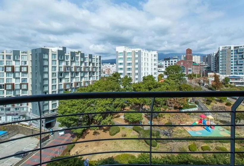 سوییت جونیور با بالکن, Bridge Seogwipo