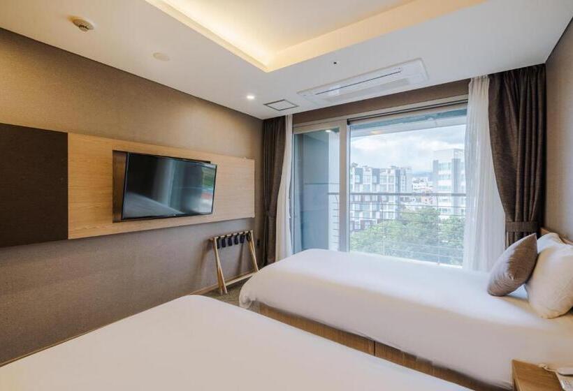 غرفة قياسية, Bridge Seogwipo