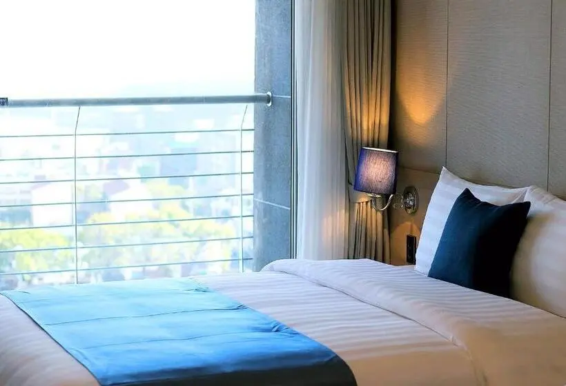 Standard Room with Balcony Side Sea View, Bridge Seogwipo
