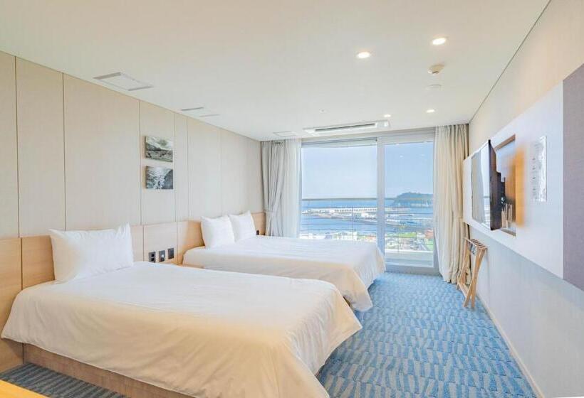 غرفة بريميوم عائلية, Bridge Seogwipo