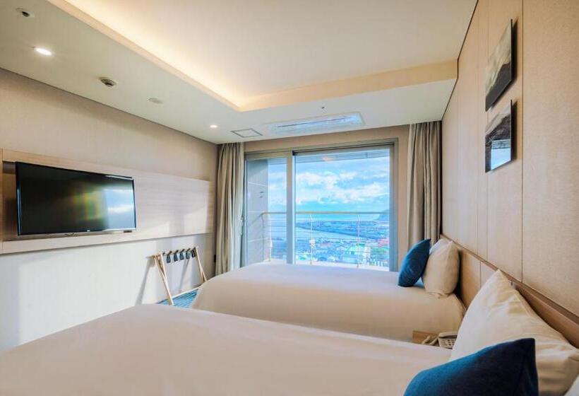 غرفة بريميوم عائلية, Bridge Seogwipo