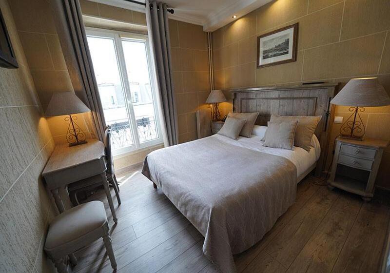 Номер Стандарт, Hôtel Du Château