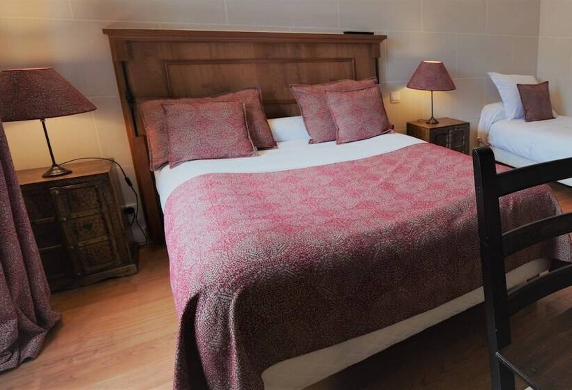 Номер Стандарт Трехместный, Hôtel Du Château