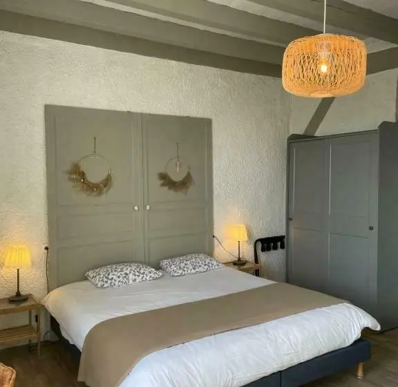 スタンダードルーム, Hôtel Et Restaurant Traditionnel L Escalandes