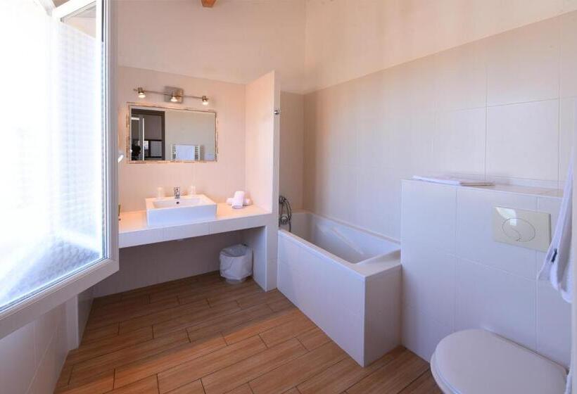 Номер Superior Вид на Бассейн, Hôtel Les Lentisques