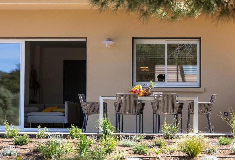 Вилла 3 Спальни, Hôtel Les Lentisques